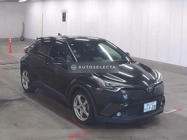 Toyota C-HR 2017, auction grade 4