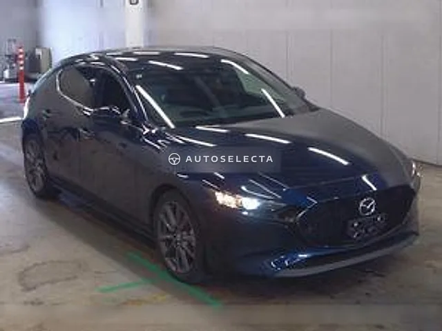 Mazda MAZDA3 Fastback 2023, auction grade 3.5