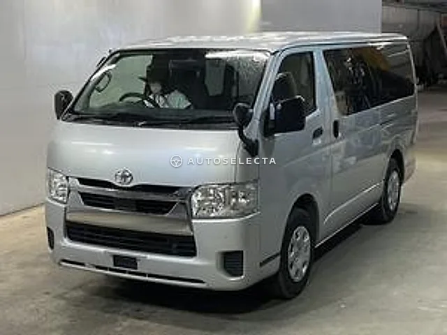 Toyota Hiace 2022, auction grade 4