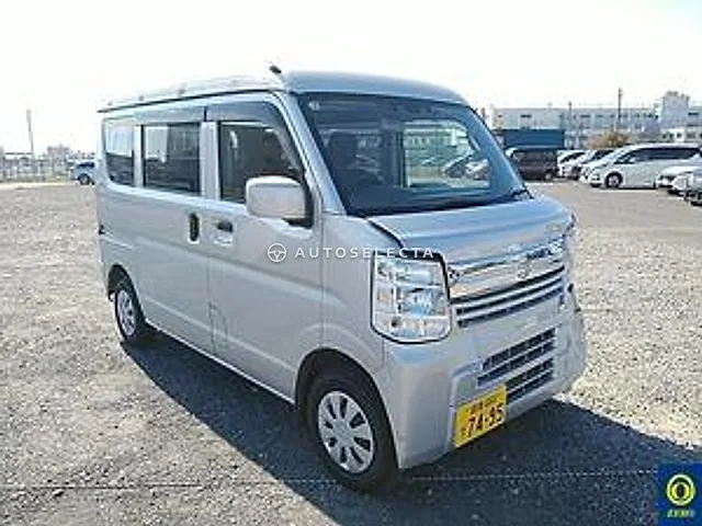 Nissan NV100 Clipper 2022, auction grade R