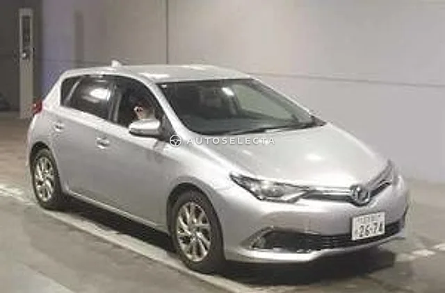 Toyota Auris 2015, auction grade 4