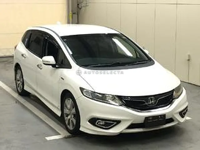 Honda Jade 2016, auction grade 3.5