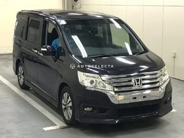 Honda Stepwgn 2013, auction grade 4