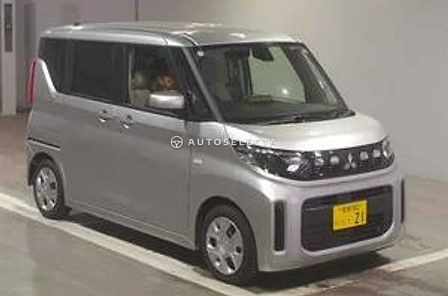 Mitsubishi eK Space 2025, auction grade 5