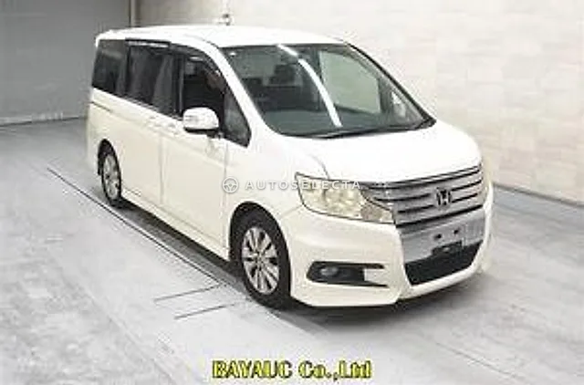 Honda Stepwgn Spada 2012, auction grade R
