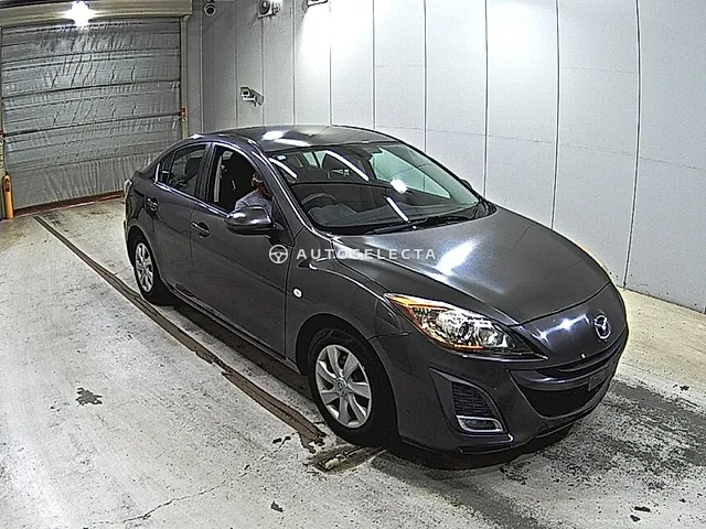 Mazda Axela 2011, auction grade 3.5
