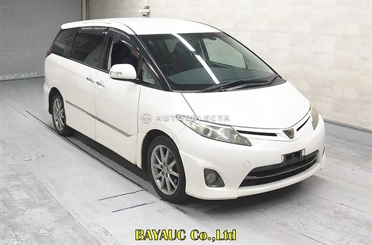 Toyota Estima 2011, photo 1 of 1
