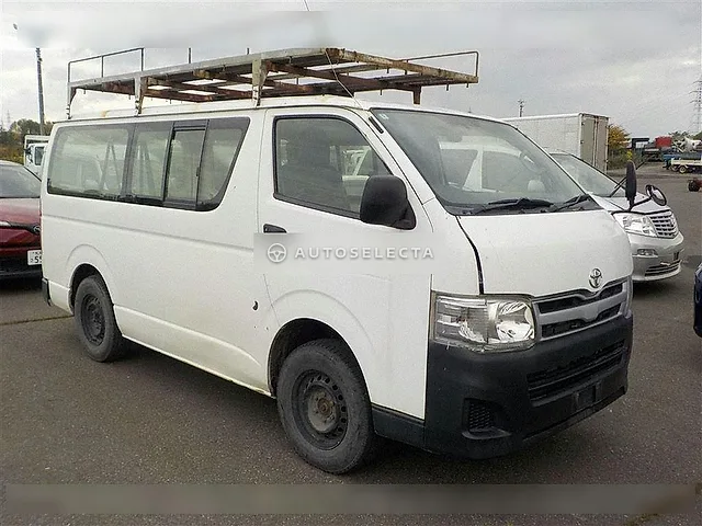 Toyota Hiace Van 2013