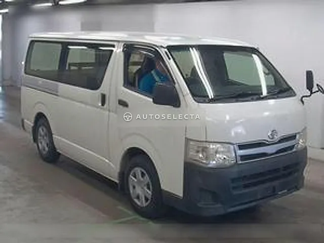 Toyota Hiace Van 2012, auction grade 3