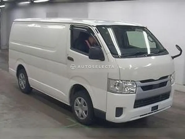 Toyota Hiace Van 2020, auction grade 3.5