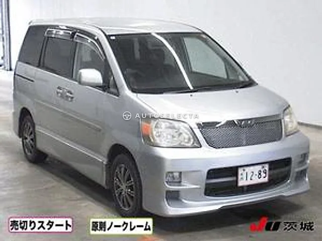 Toyota Noah 2002, auction grade 3.5