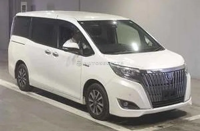 Toyota Esquire 2017, auction grade 4