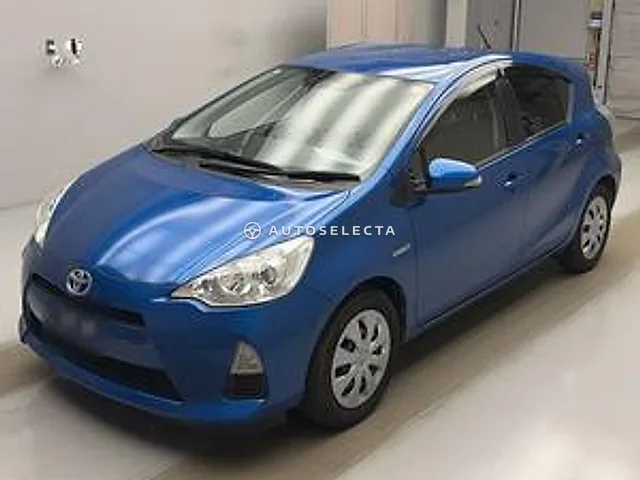 Toyota Aqua 2013, auction grade 4