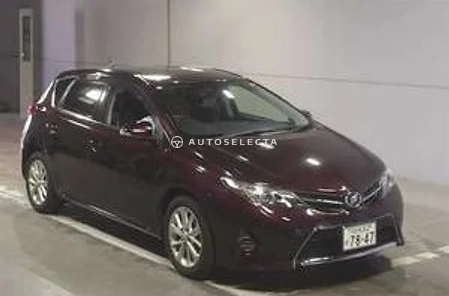 Toyota Auris 2014, auction grade 4