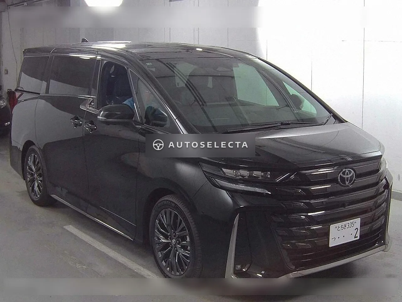 Toyota Vellfire 2026, photo 1 of 6