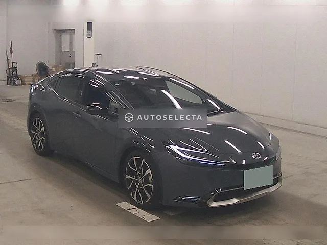 Toyota Prius PHV 2023, auction grade 4.5