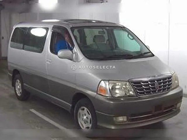 Toyota Grand Hiace 2000, auction grade R