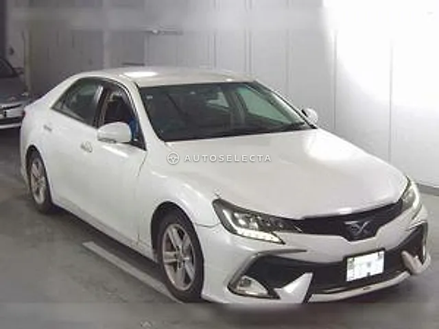 Toyota Mark X 2011, auction grade R