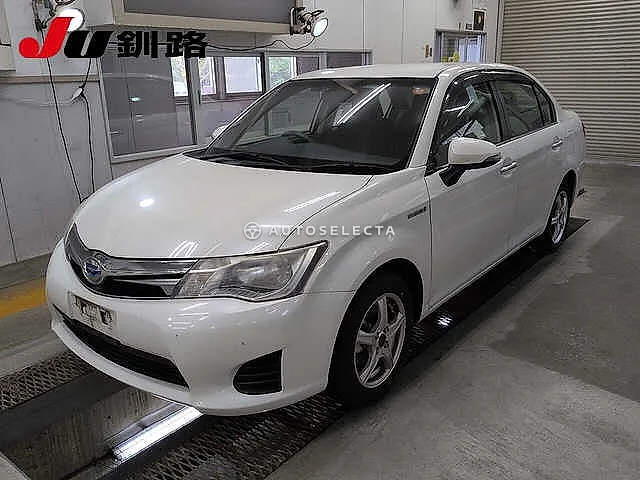 Toyota Corolla Axio 2013, auction grade 3.5