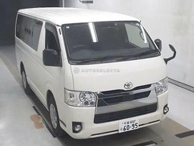 Toyota Hiace Van 2021, auction grade 4