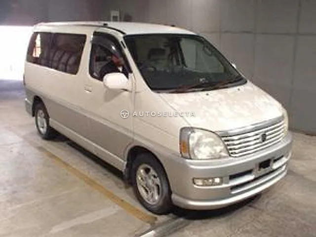 Toyota Hiace Regius 2001, auction grade 3