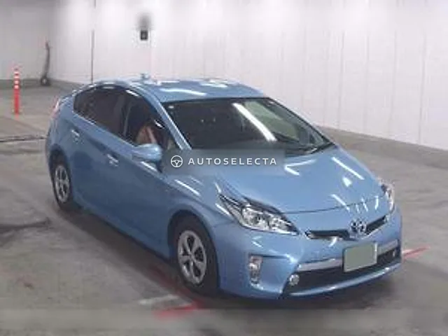 Toyota Prius PHV 2012, auction grade R