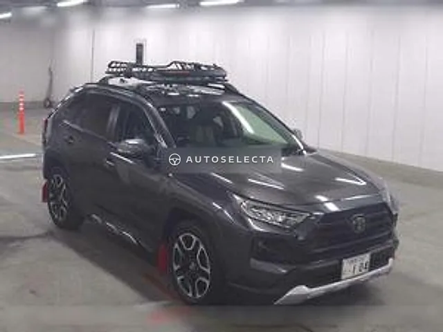 Toyota RAV4 2019, auction grade 3.5