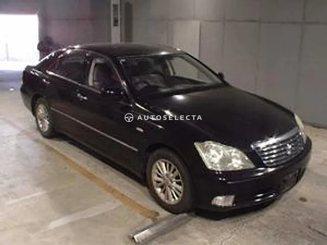 Toyota Crown 2005, auction grade R