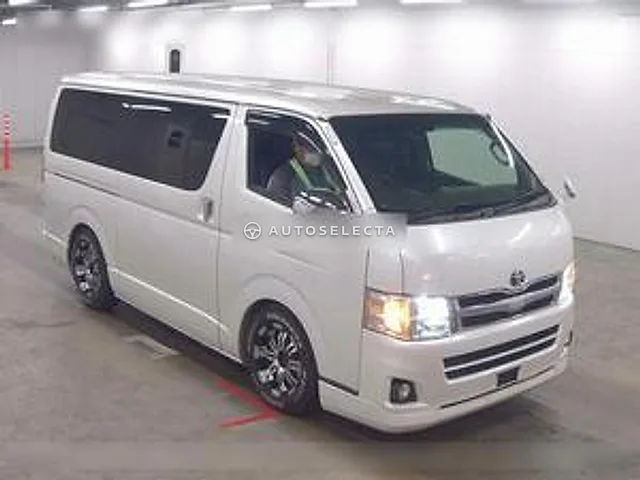 Toyota Hiace Van 2012, auction grade 3.5
