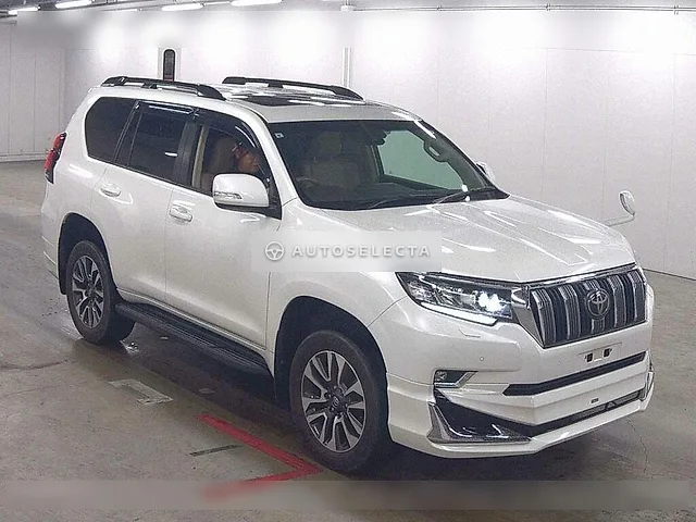 Toyota Land Cruiser Prado 2021, auction grade 4.5