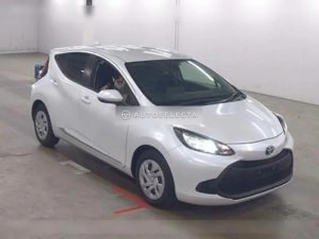 Toyota Aqua 2022, auction grade 4.5