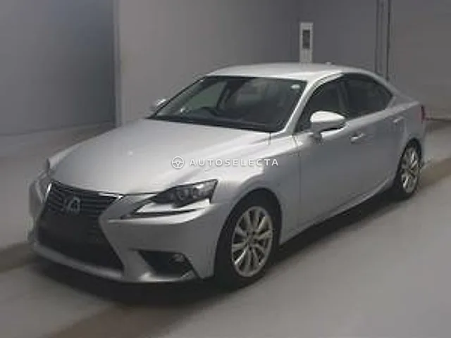 Lexus IS 2015, auction grade 3.5