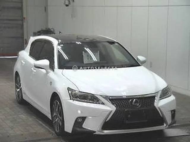 Lexus CT 2014, auction grade 3.5