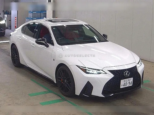 Lexus IS 2021, auction grade 5