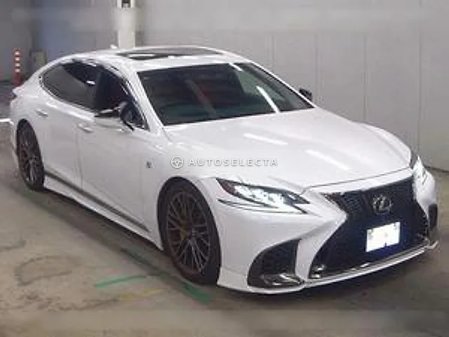 Lexus LS 2018, auction grade 4