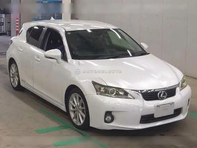 Lexus CT 2011, auction grade 3.5