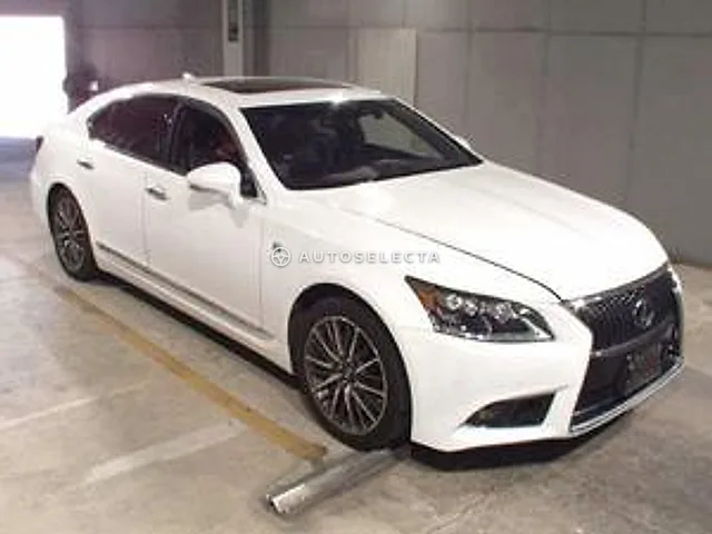 Lexus LS 2015, auction grade R
