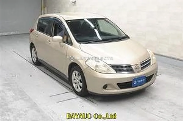 Nissan Tiida 2012, photo 1 of 1
