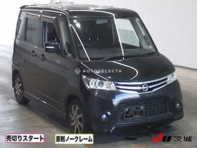 Nissan Roox 2011, auction grade 3.5