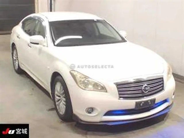 Nissan Fuga 2009, auction grade 3.5