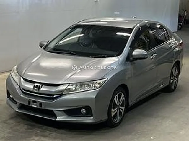 Honda Grace 2015, auction grade 3.5