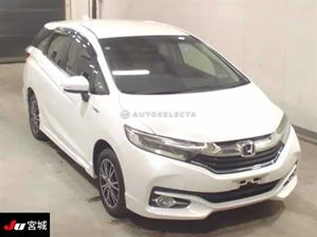 Honda Shuttle 2015, auction grade 3.5