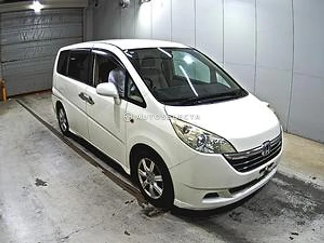 Honda Stepwgn 2006, auction grade 3.5