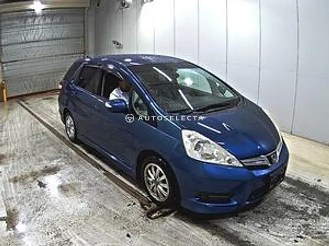Honda Fit Shuttle 2011, auction grade 4