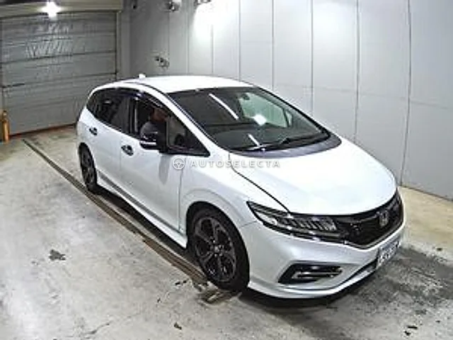 Honda Jade 2018, auction grade 4.5
