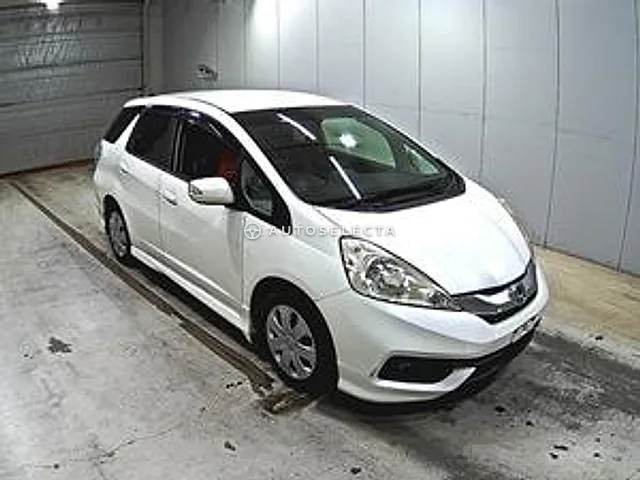 Honda Fit Shuttle 2014, auction grade 4