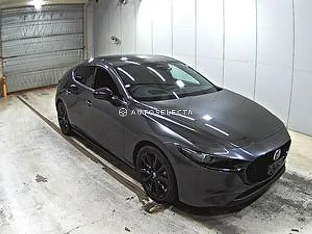 Mazda MAZDA3 Fastback 2023, auction grade 4