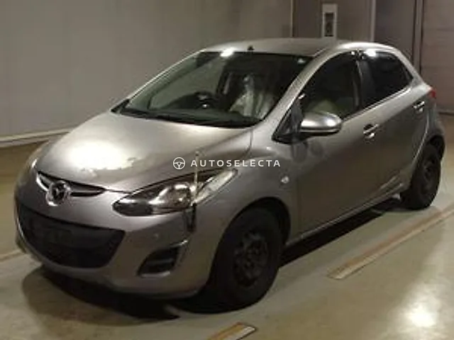 Mazda Demio 2012, auction grade 2