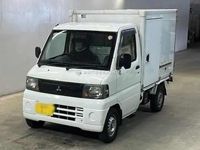 Mitsubishi Minicab Truck 2009, auction grade 3.5
