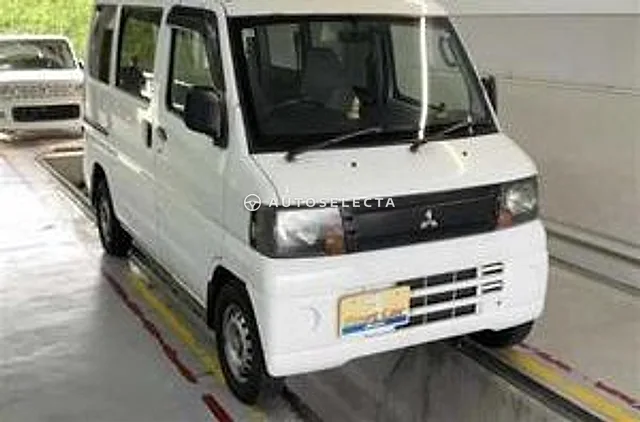 Mitsubishi Minicab 2011, auction grade 3